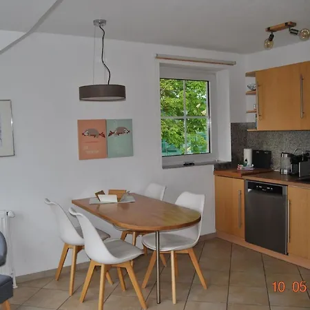 Mit Kostenlosem Schwimmbad Und Spielzimmern Apartment Timmendorfer Strand